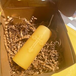 MINI ORTHODOX BEESWAX CROSS CANDLE 

-HANDMADE
0483